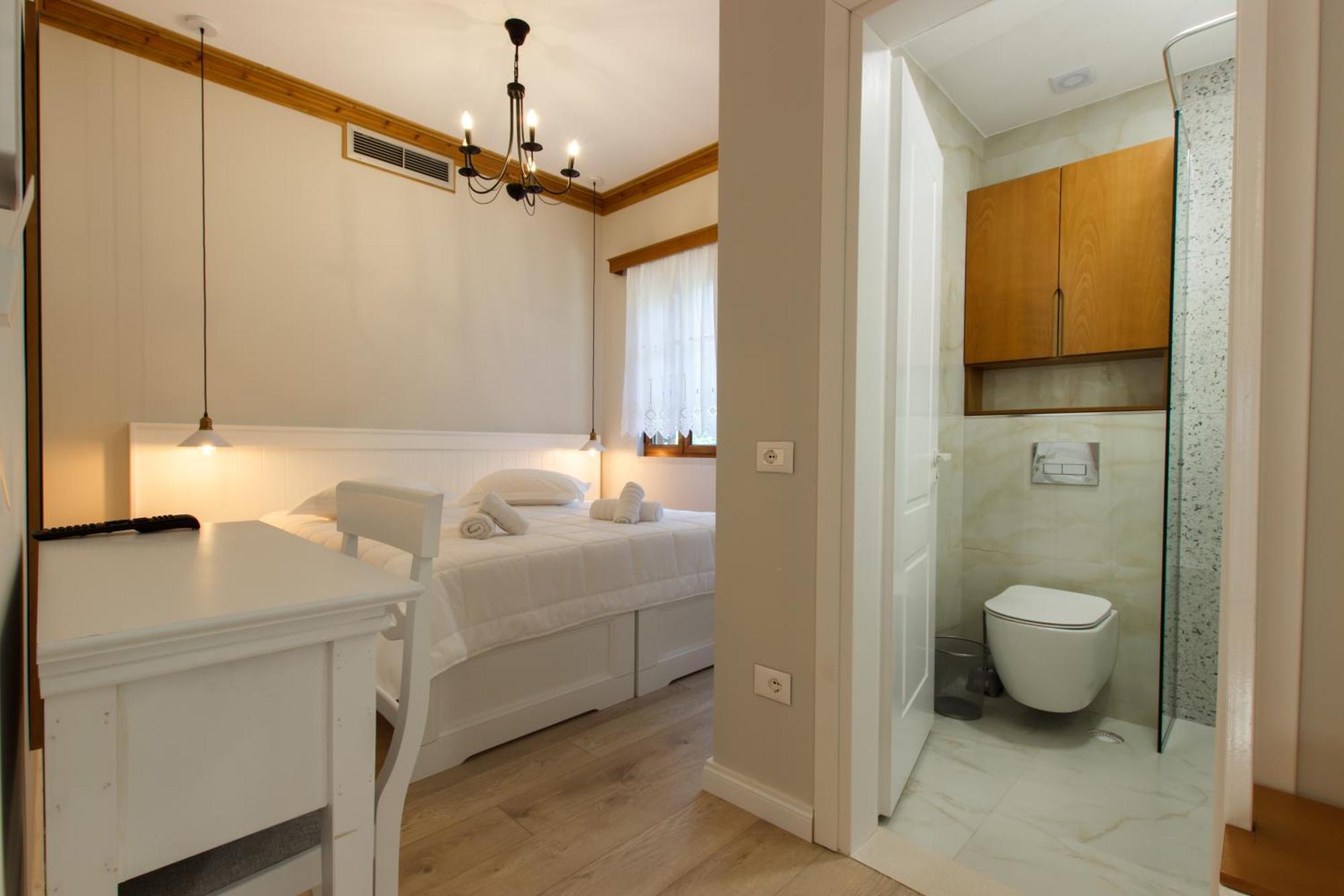 Bujtina Sophie Hotel Libohove Buitenkant foto