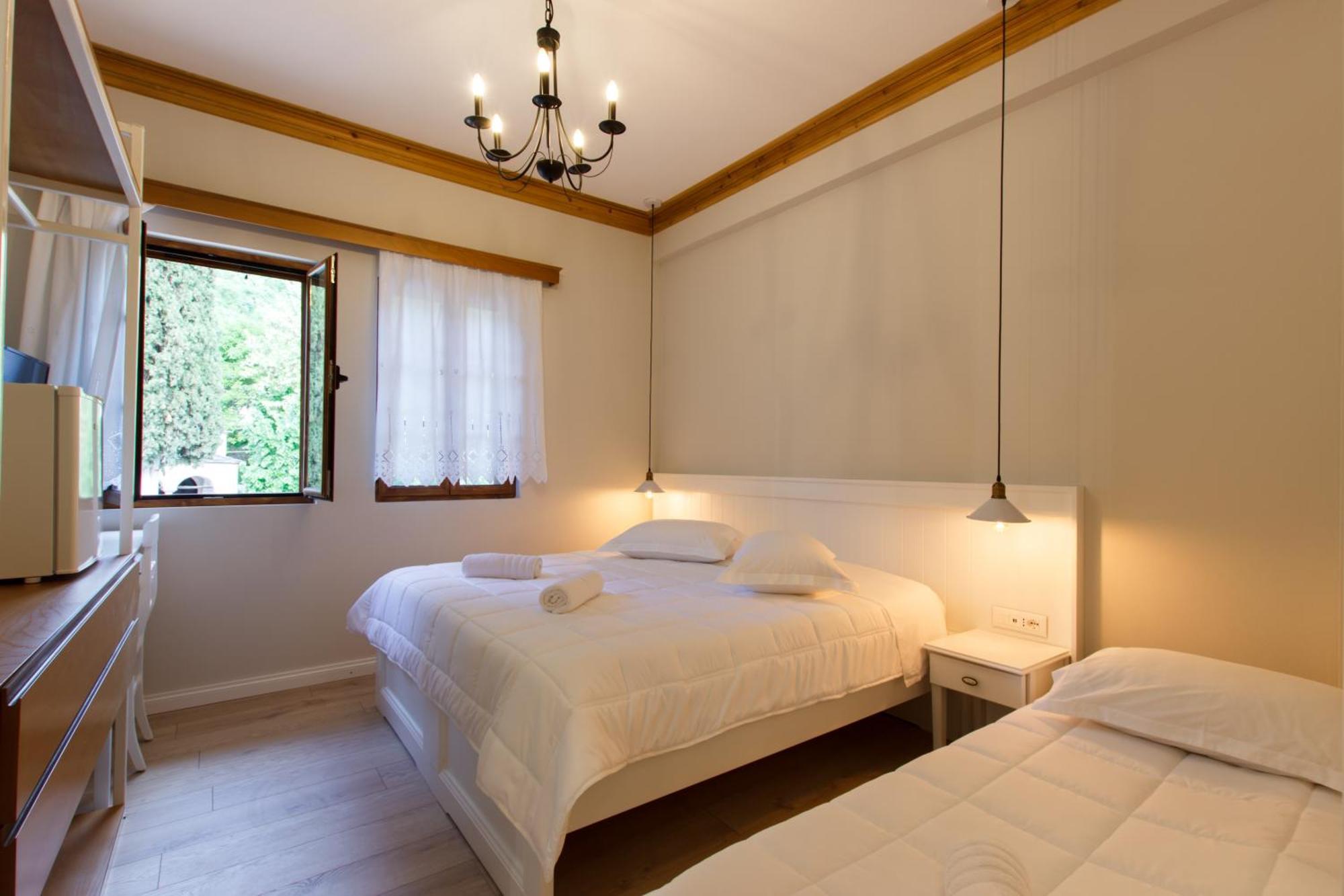 Bujtina Sophie Hotel Libohove Buitenkant foto