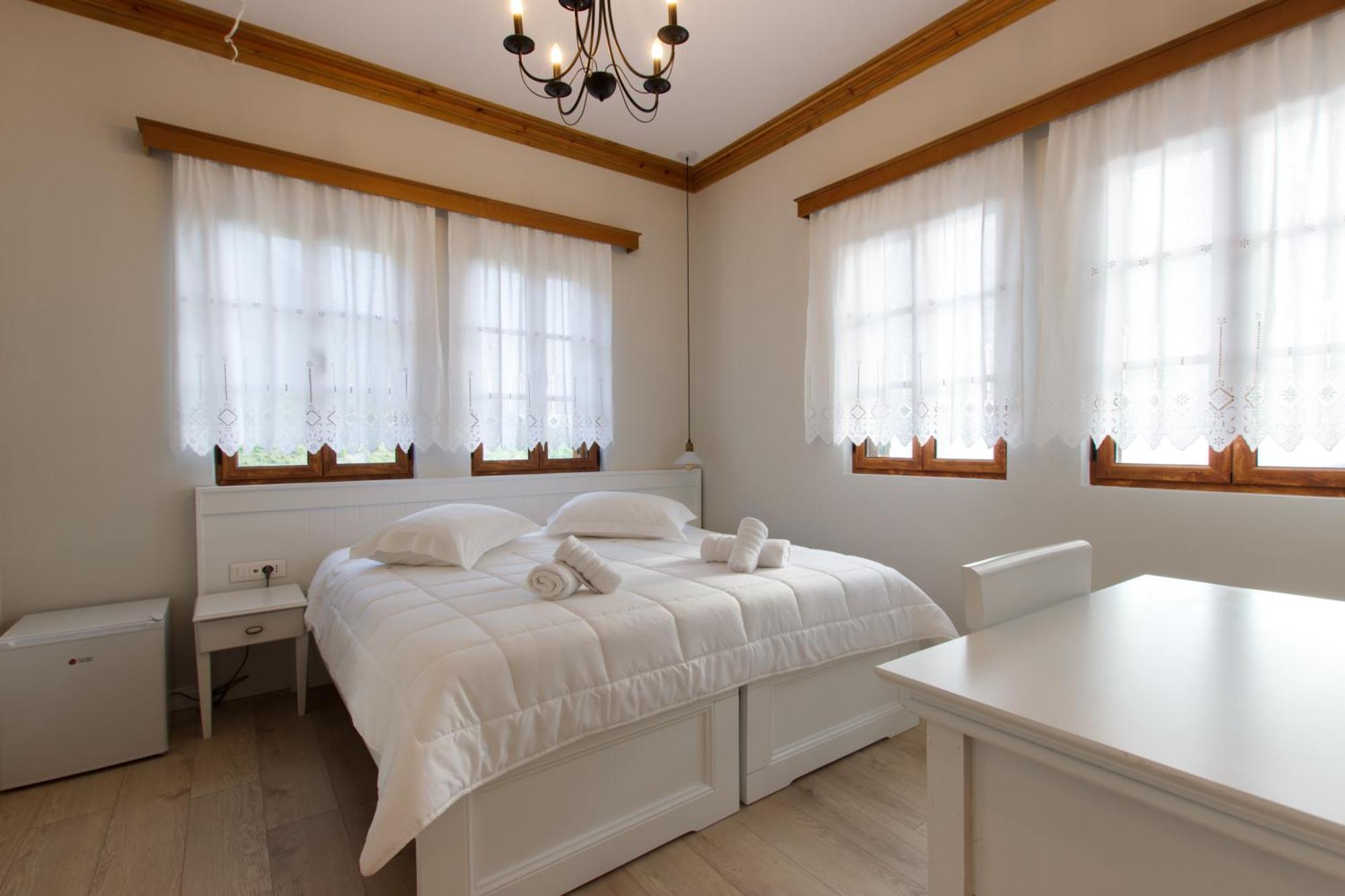 Bujtina Sophie Hotel Libohove Buitenkant foto