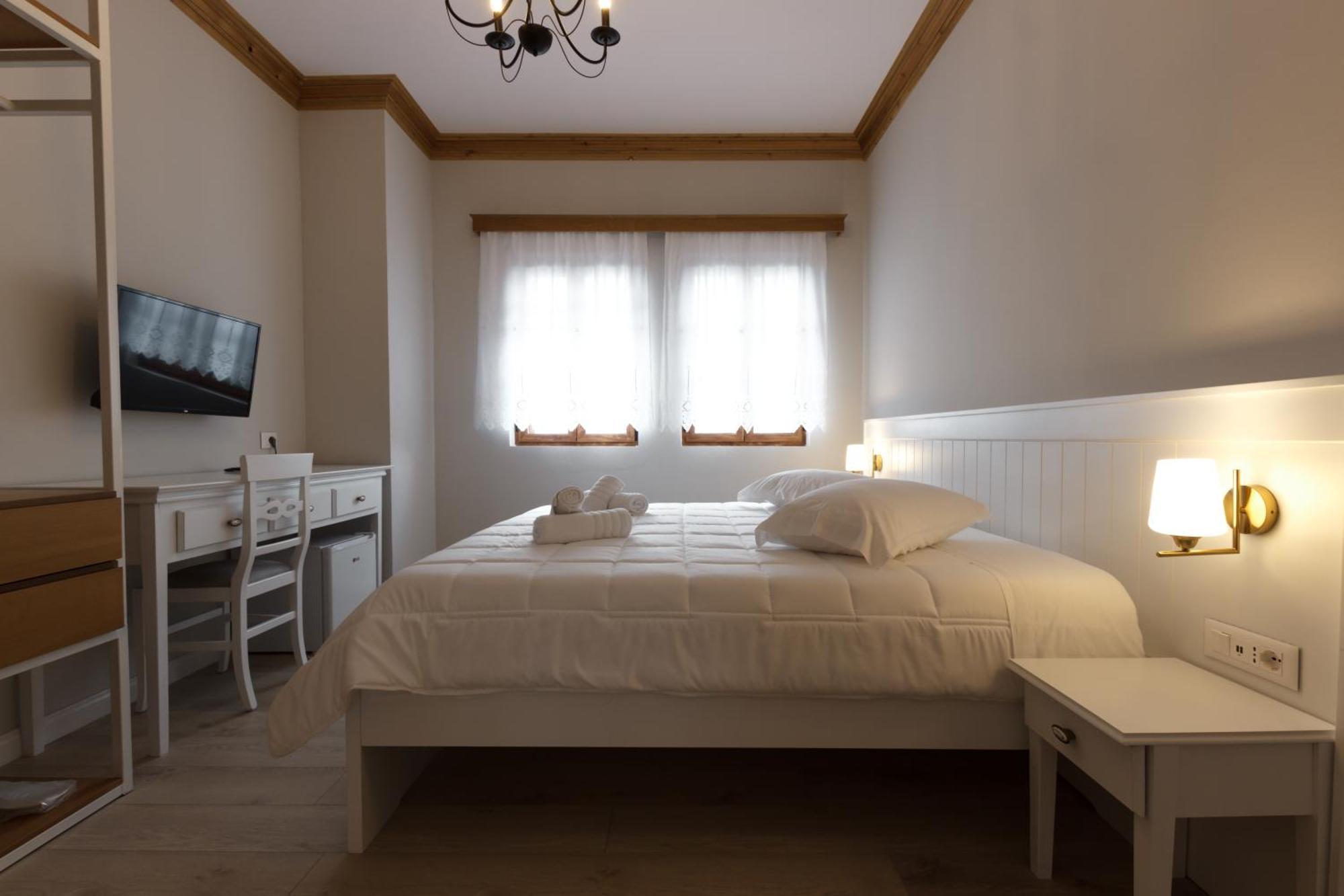 Bujtina Sophie Hotel Libohove Buitenkant foto